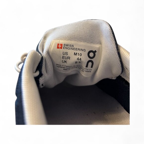 On Cloud Men’s Running Gym Shoes Size 10 Midnight Navy White Lightweight Causal - Picture 5 of 7